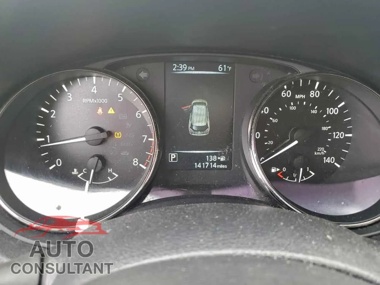 2017 NISSAN ROGUE Damaged VIN JN8AT2MT4HW404752 – trunk area 2017 NISSAN ROGUE Damaged VIN JN8AT2MT4HW404752 – trunk area