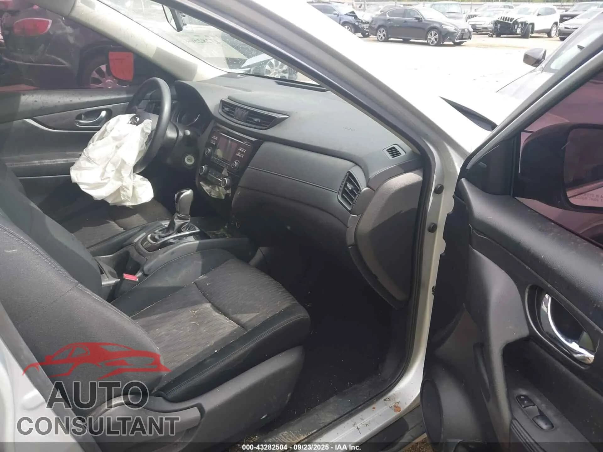 2017 NISSAN ROGUE Used VIN JN8AT2MV1HW275421 – interior seats 2017 NISSAN ROGUE Used VIN JN8AT2MV1HW275421 – interior seats