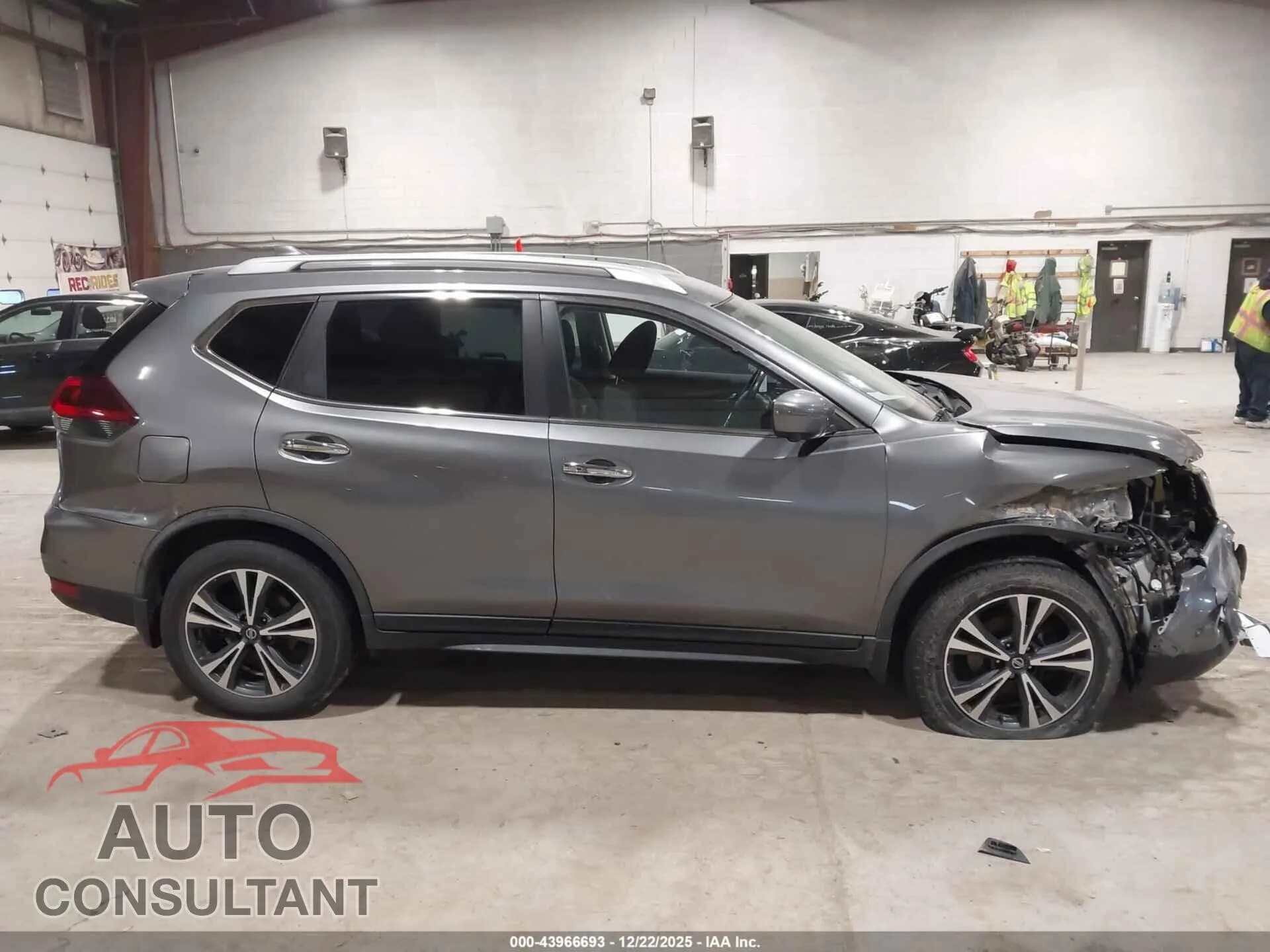 2020 NISSAN ROGUE Damaged VIN JN8AT2MV1LW116715 – photo 13 2020 NISSAN ROGUE Damaged VIN JN8AT2MV1LW116715 – photo 13