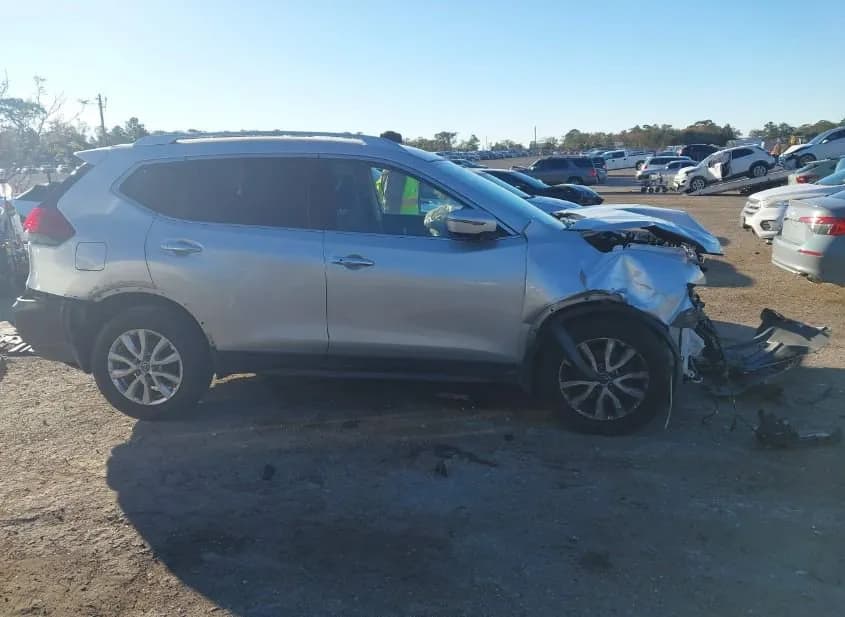 2018 NISSAN ROGUE Used VIN JN8AT2MV3JW354028 – rear exterior 2018 NISSAN ROGUE Used VIN JN8AT2MV3JW354028 – rear exterior