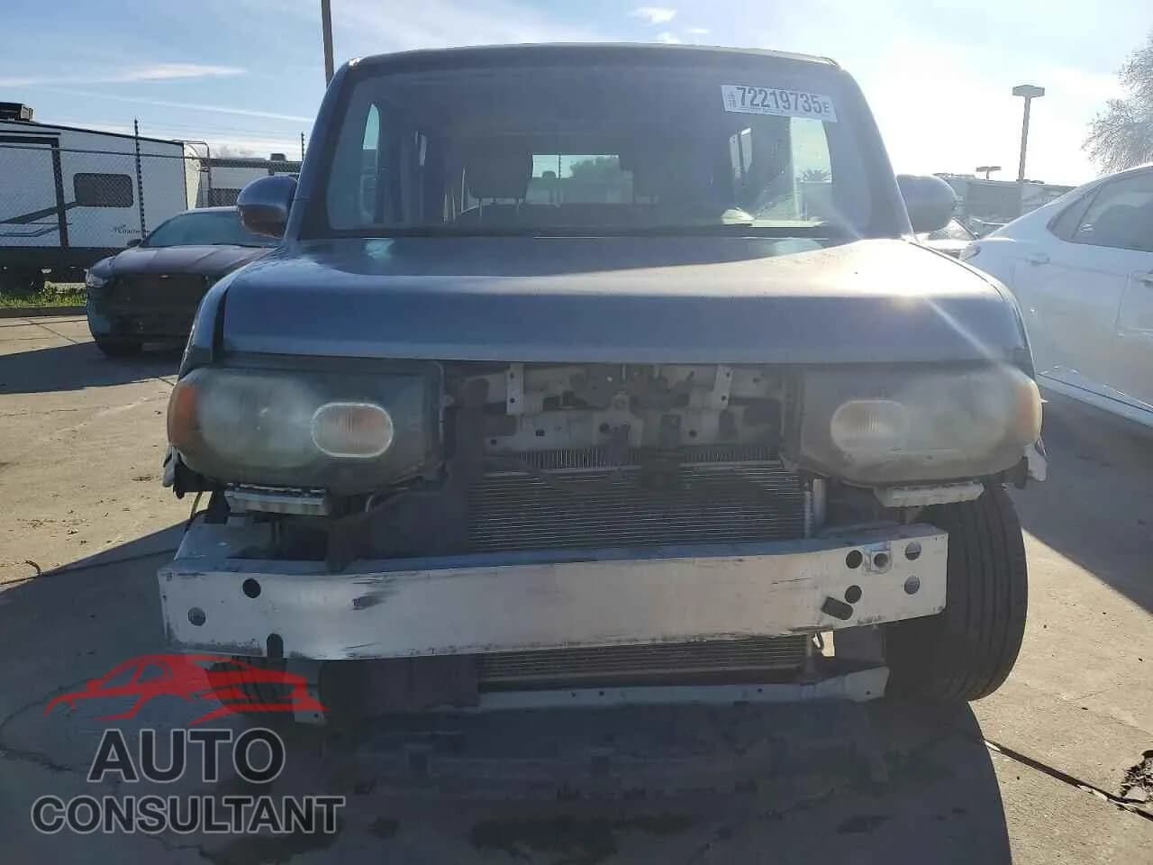 2012 NISSAN CUBE Damaged VIN JN8AZ2KR1CT253918 – interior seats 2012 NISSAN CUBE Damaged VIN JN8AZ2KR1CT253918 – interior seats