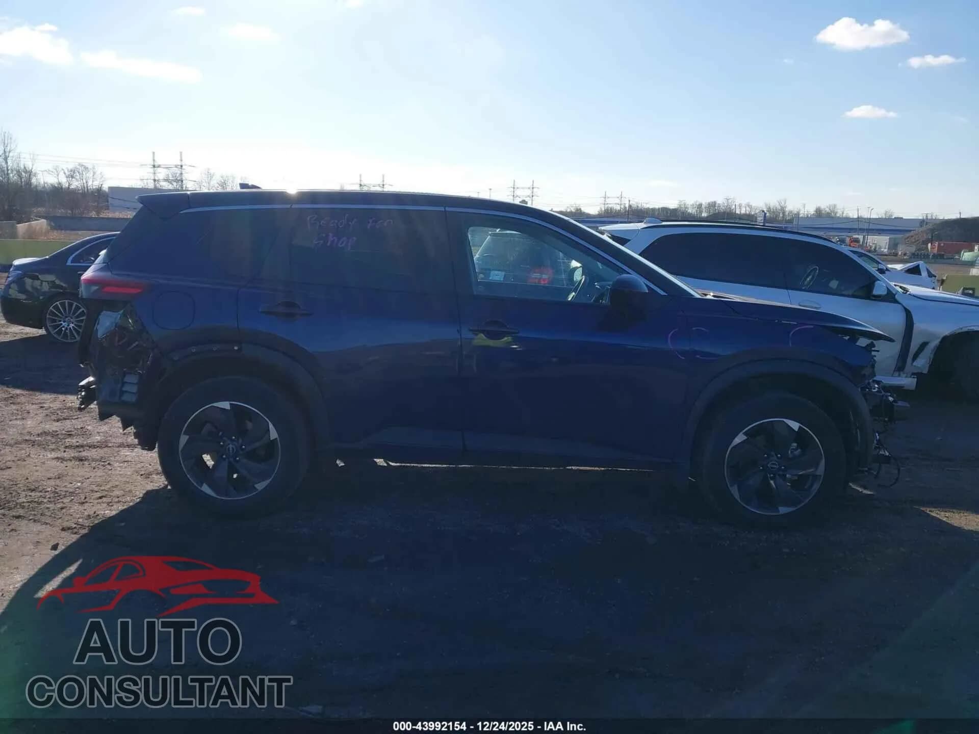 2024 NISSAN ROGUE Damaged VIN JN8BT3BB3RW443824 – photo 13 2024 NISSAN ROGUE Damaged VIN JN8BT3BB3RW443824 – photo 13