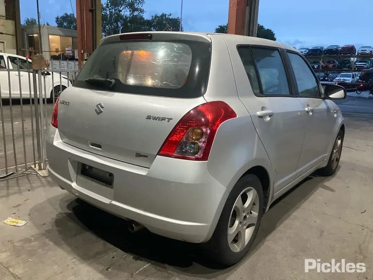 2005 Suzuki Swift Used VIN JSAEZC21S00105560 – photo 15 2005 Suzuki Swift Used VIN JSAEZC21S00105560 – photo 15