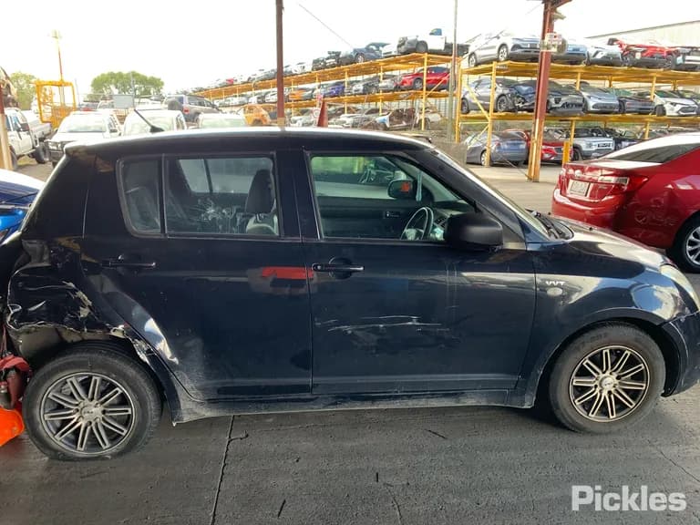 2006 Suzuki Swift Used VIN JSAEZC21S00161960 – photo 18 2006 Suzuki Swift Used VIN JSAEZC21S00161960 – photo 18