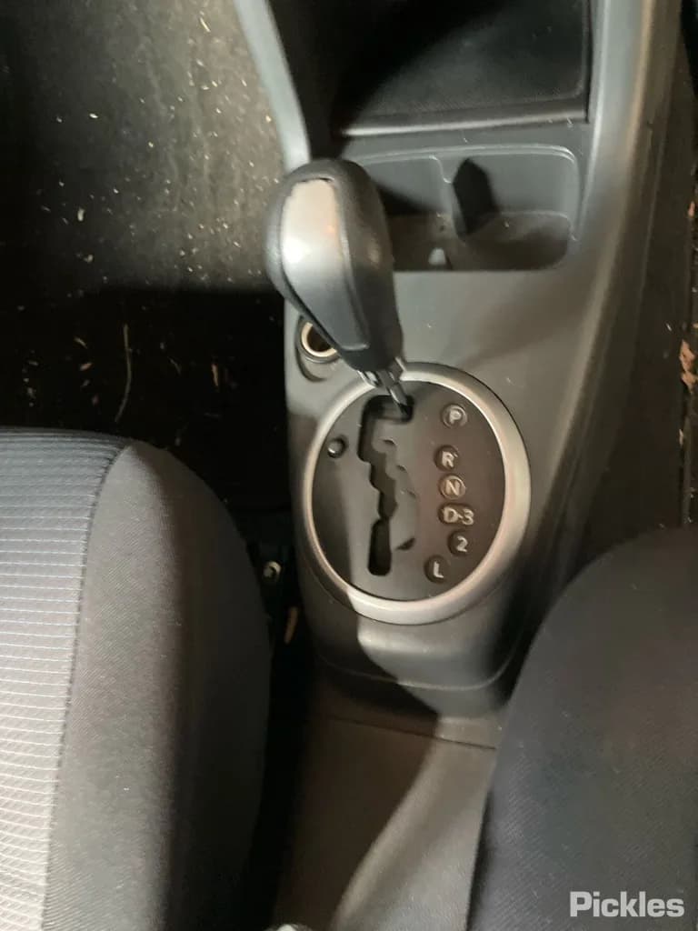 2009 Suzuki Swift Used VIN JSAEZC21S00556190 – dashboard 2009 Suzuki Swift Used VIN JSAEZC21S00556190 – dashboard