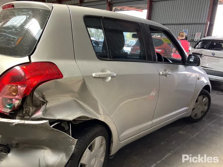 2009 Suzuki Swift Used VIN JSAEZC21S00556190 – photo 17 2009 Suzuki Swift Used VIN JSAEZC21S00556190 – photo 17