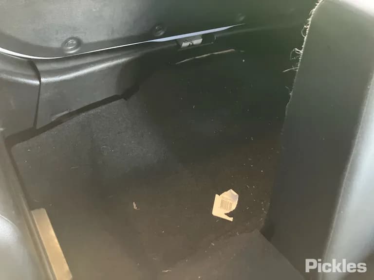 2013 Suzuki Swift Used VIN JSAFZC82S00138077 – interior seats 2013 Suzuki Swift Used VIN JSAFZC82S00138077 – interior seats