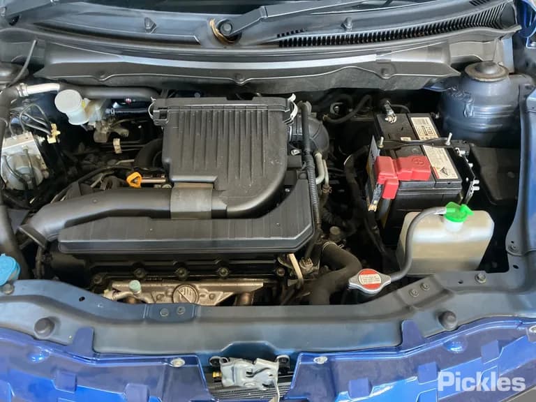 2014 Suzuki Swift Used VIN JSAFZC82S00302992 – photo 16 2014 Suzuki Swift Used VIN JSAFZC82S00302992 – photo 16
