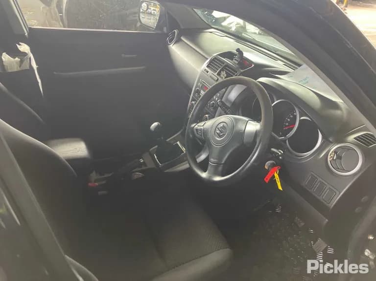 2007 Suzuki Grand Vitara Used VIN JSAJTD54V00230614 – front exterior 2007 Suzuki Grand Vitara Used VIN JSAJTD54V00230614 – front exterior