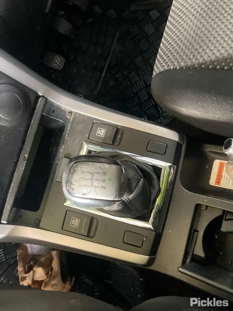 2007 Suzuki Grand Vitara Used VIN JSAJTD54V00230614 – trunk area 2007 Suzuki Grand Vitara Used VIN JSAJTD54V00230614 – trunk area