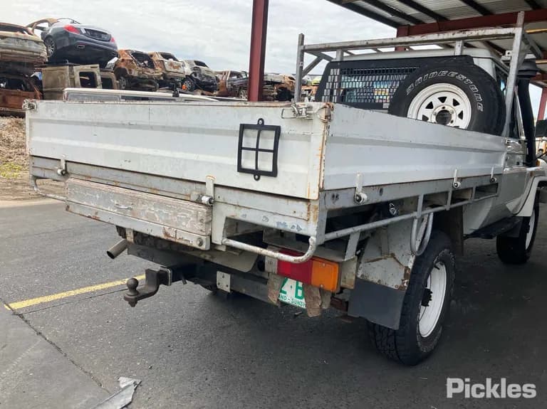 1993 Toyota Landcruiser Used VIN JT731UJ7508500225 – photo 23 1993 Toyota Landcruiser Used VIN JT731UJ7508500225 – photo 23