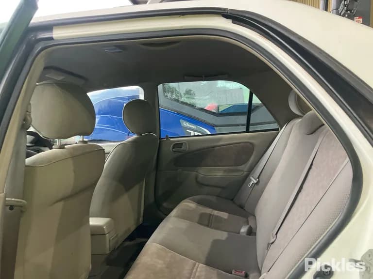 2001 Toyota Corolla Used VIN JT753AEB200069755 – engine bay 2001 Toyota Corolla Used VIN JT753AEB200069755 – engine bay