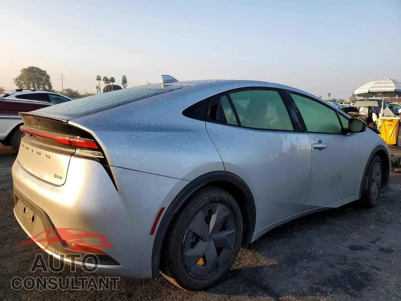 2024 TOYOTA PRIUS Damaged VIN JTDACAAU2R3015629 – side profile 2024 TOYOTA PRIUS Damaged VIN JTDACAAU2R3015629 – side profile