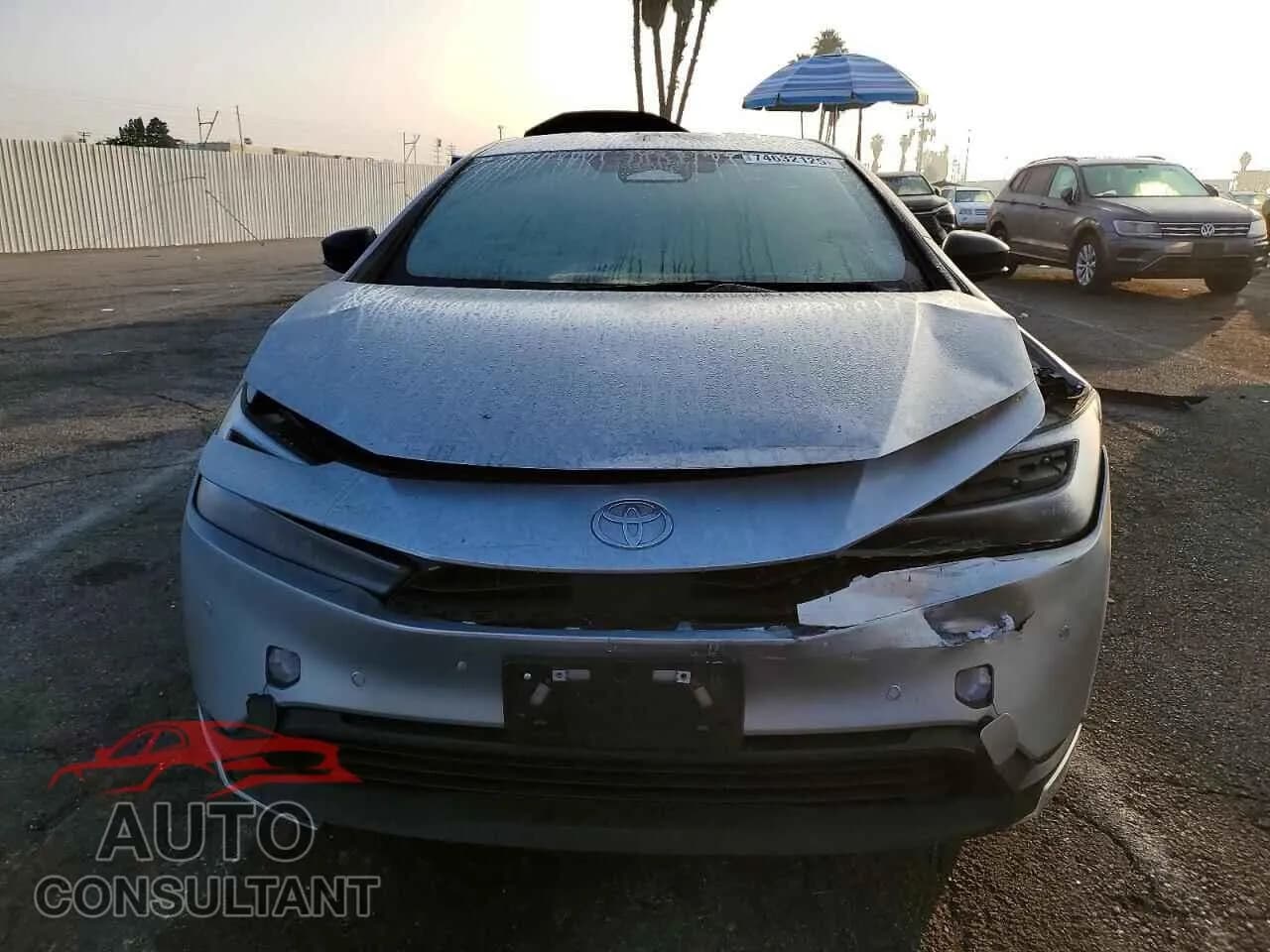 2024 TOYOTA PRIUS Damaged VIN JTDACAAU2R3015629 – interior seats 2024 TOYOTA PRIUS Damaged VIN JTDACAAU2R3015629 – interior seats