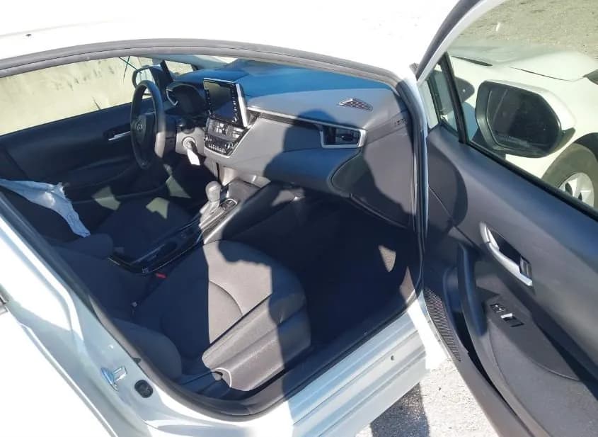 2021 TOYOTA Corolla Used VIN JTDEPMAE4MJ179937 – front exterior 2021 TOYOTA Corolla Used VIN JTDEPMAE4MJ179937 – front exterior
