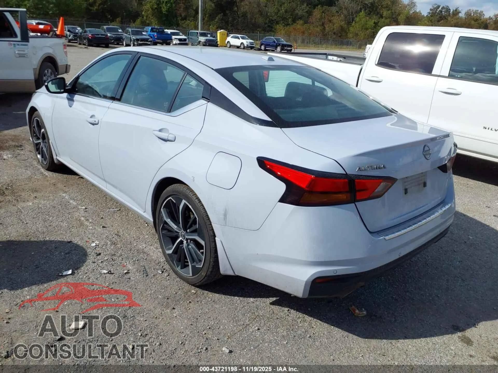 2021 TOYOTA COROLLA Damaged VIN JTDEPMAE6MJ126396 – side profile 2021 TOYOTA COROLLA Damaged VIN JTDEPMAE6MJ126396 – side profile