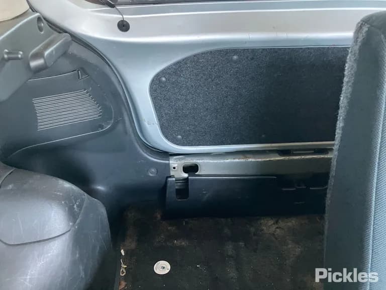 2005 Toyota Echo Used VIN JTDJW133600246713 – exterior detail 2005 Toyota Echo Used VIN JTDJW133600246713 – exterior detail