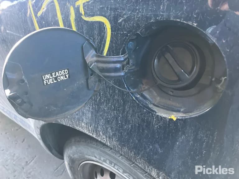 2004 Toyota Echo Used VIN JTDJW133900221238 – exterior detail 2004 Toyota Echo Used VIN JTDJW133900221238 – exterior detail