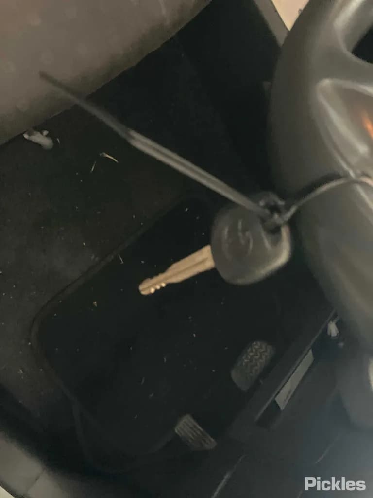 2006 Toyota Yaris Used VIN JTDJW923705033708 – undercarriage 2006 Toyota Yaris Used VIN JTDJW923705033708 – undercarriage