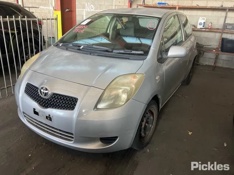 2006 Toyota Yaris Used VIN JTDJW923705033708 – photo 13 2006 Toyota Yaris Used VIN JTDJW923705033708 – photo 13