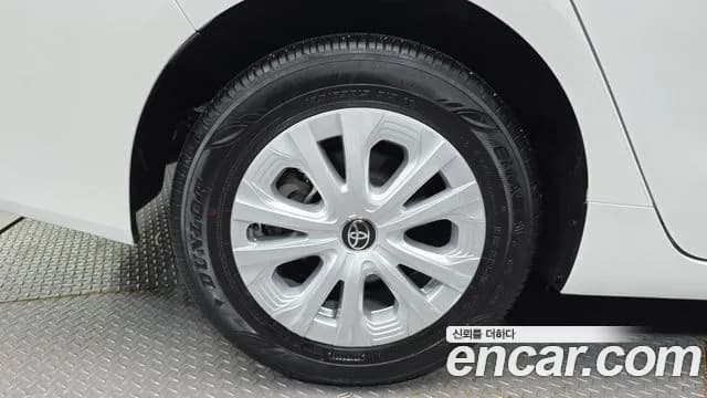 2022 Toyota Prius 4th Gen 1.8 Sold VIN JTDKAMFU1N3178187 – photo 20 2022 Toyota Prius 4th Gen 1.8 Sold VIN JTDKAMFU1N3178187 – photo 20
