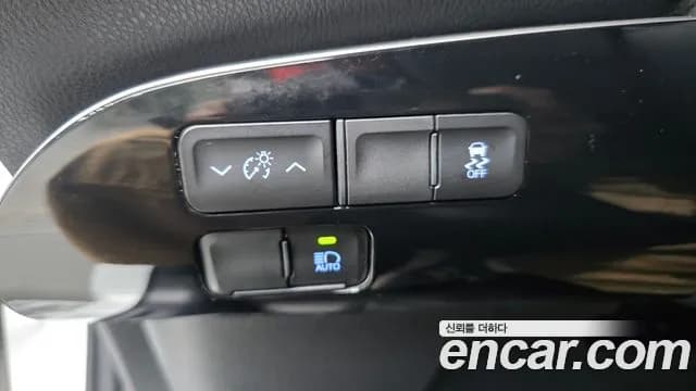 2022 Toyota Prius 4th Gen 1.8 Sold VIN JTDKAMFU1N3178187 – photo 31 2022 Toyota Prius 4th Gen 1.8 Sold VIN JTDKAMFU1N3178187 – photo 31