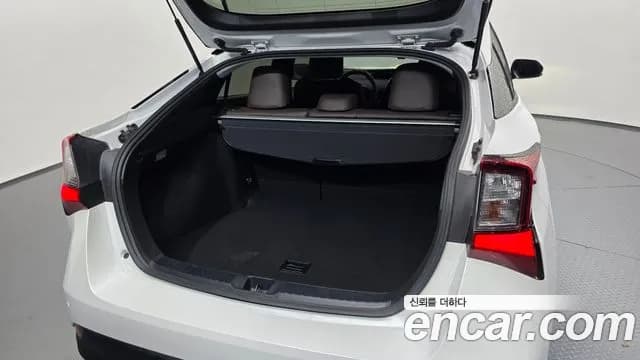 2022 Toyota Prius 4th Gen 1.8 Sold VIN JTDKAMFU5N3158024 – photo 13 2022 Toyota Prius 4th Gen 1.8 Sold VIN JTDKAMFU5N3158024 – photo 13