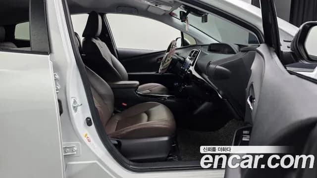 2022 Toyota Prius 4th Gen 1.8 Sold VIN JTDKAMFU5N3158024 – photo 14 2022 Toyota Prius 4th Gen 1.8 Sold VIN JTDKAMFU5N3158024 – photo 14