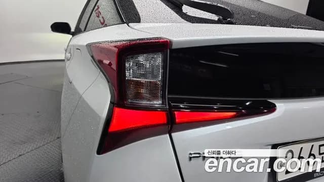 2022 Toyota Prius 4th Gen 1.8 Sold VIN JTDKAMFU5N3158024 – photo 18 2022 Toyota Prius 4th Gen 1.8 Sold VIN JTDKAMFU5N3158024 – photo 18