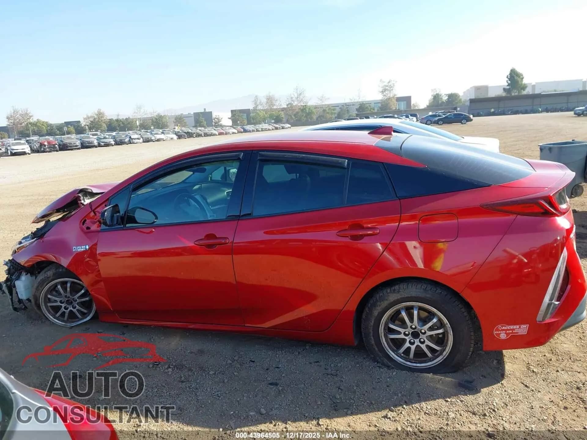 2017 TOYOTA PRIUS PRIME Damaged VIN JTDKARFP1H3047241 – photo 15 2017 TOYOTA PRIUS PRIME Damaged VIN JTDKARFP1H3047241 – photo 15