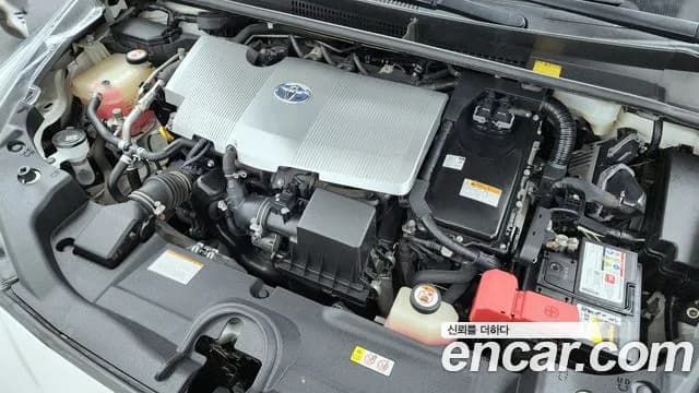 2017 Toyota Prius 4th Gen 1.8 E Sold VIN JTDKBRFU6H3569155 – engine bay 2017 Toyota Prius 4th Gen 1.8 E Sold VIN JTDKBRFU6H3569155 – engine bay