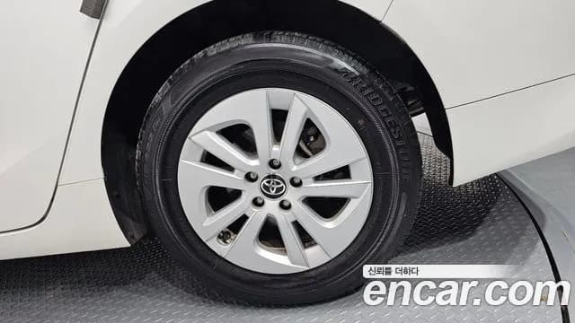 2018 Toyota Prius 4th Gen 1.8 E Sold VIN JTDKBRFU7J3082990 – dashboard 2018 Toyota Prius 4th Gen 1.8 E Sold VIN JTDKBRFU7J3082990 – dashboard