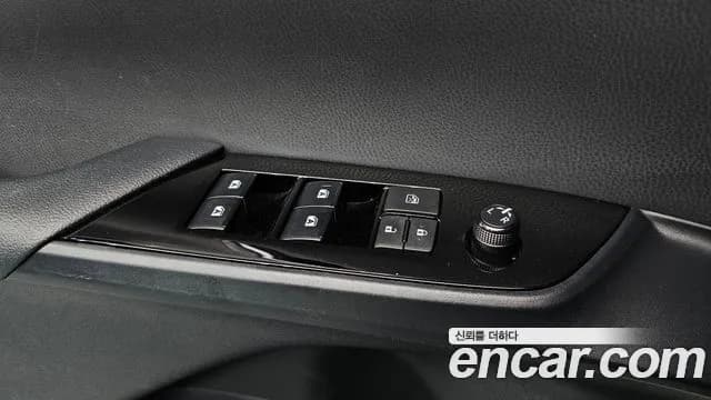 2018 Toyota Prius 4th Gen 1.8 E Sold VIN JTDKBRFU7J3082990 – photo 27 2018 Toyota Prius 4th Gen 1.8 E Sold VIN JTDKBRFU7J3082990 – photo 27