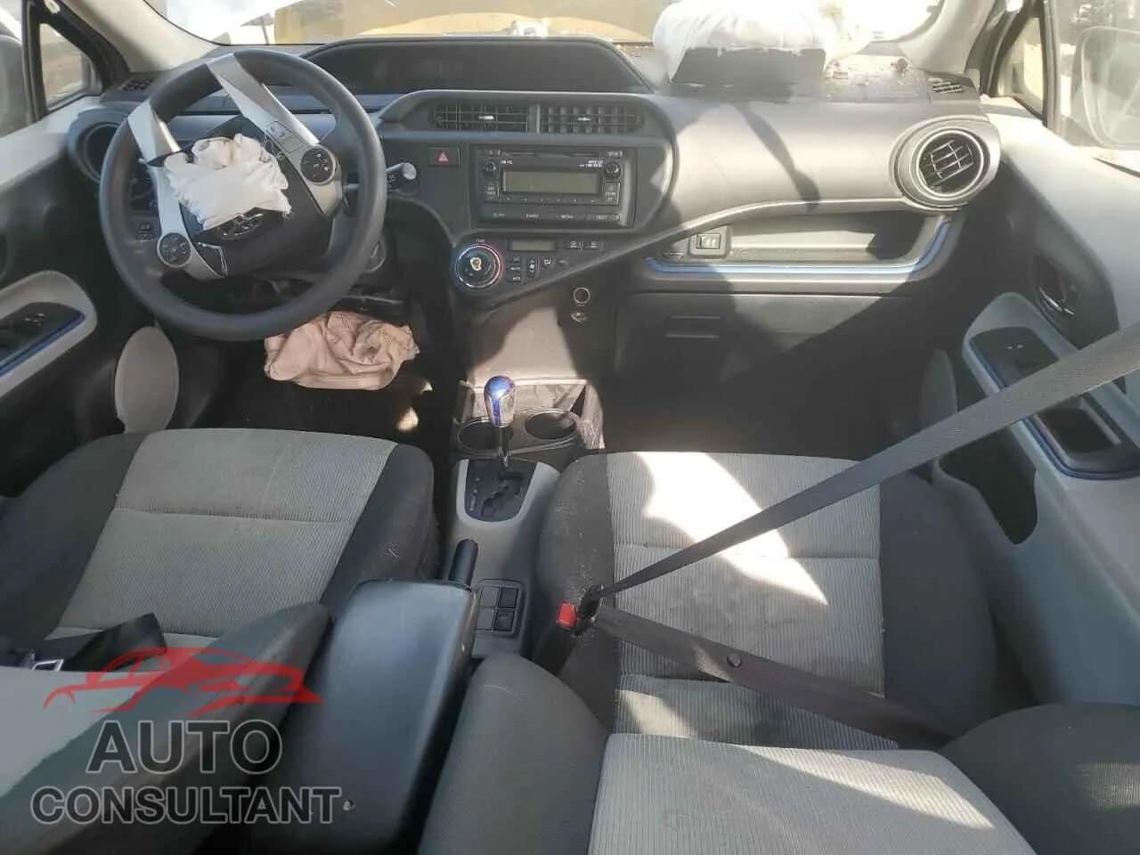 2013 TOYOTA PRIUS Damaged VIN JTDKDTB30D1551308 – undercarriage 2013 TOYOTA PRIUS Damaged VIN JTDKDTB30D1551308 – undercarriage