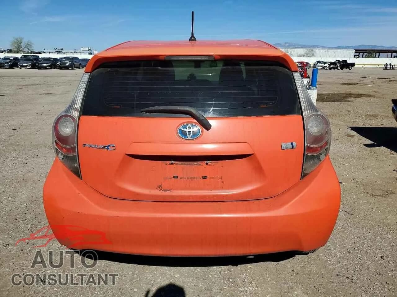 2012 TOYOTA PRIUS Damaged VIN JTDKDTB34C1007554 – engine bay 2012 TOYOTA PRIUS Damaged VIN JTDKDTB34C1007554 – engine bay