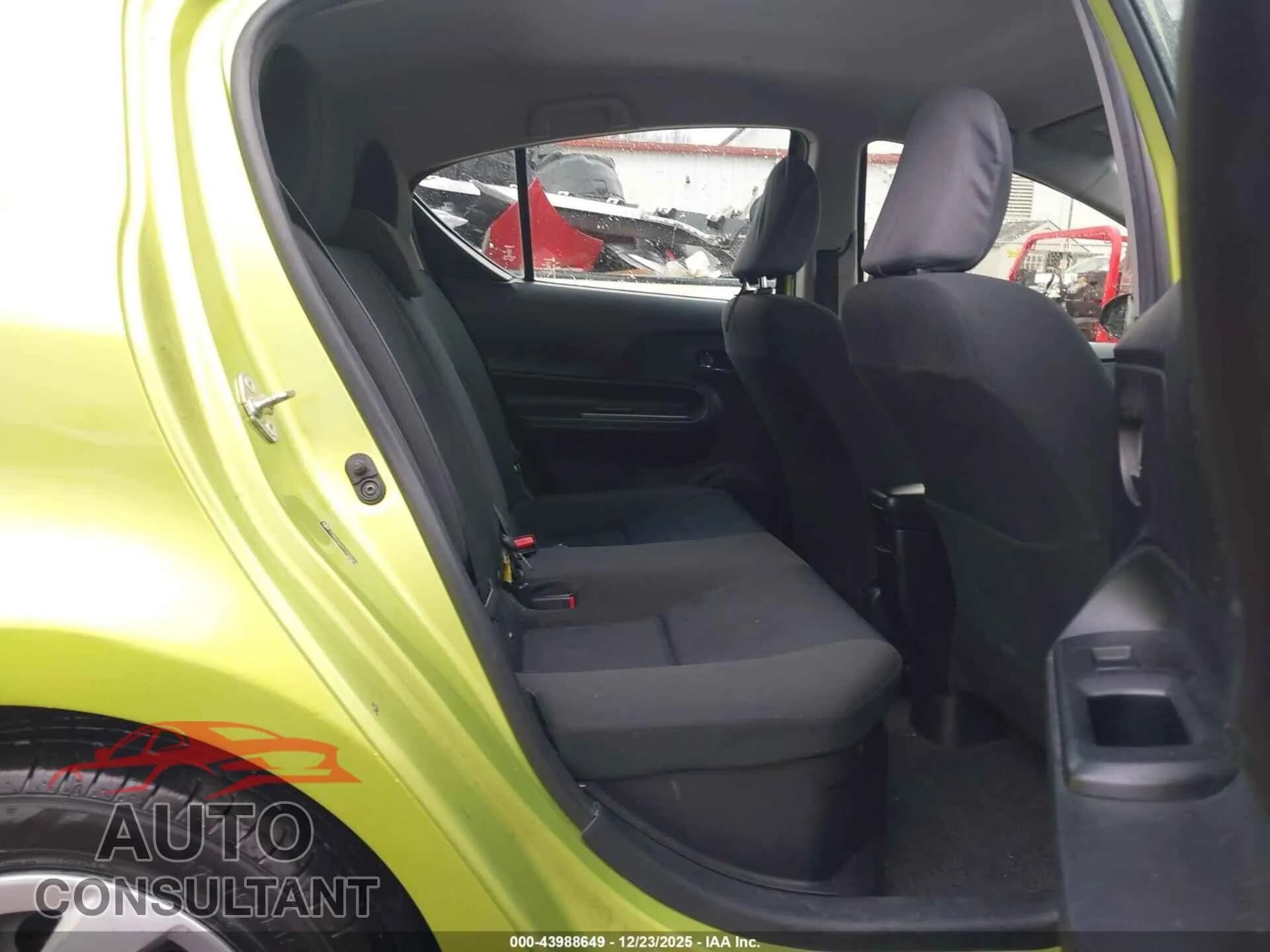 2015 TOYOTA PRIUS C Damaged VIN JTDKDTB37F1103649 – undercarriage 2015 TOYOTA PRIUS C Damaged VIN JTDKDTB37F1103649 – undercarriage