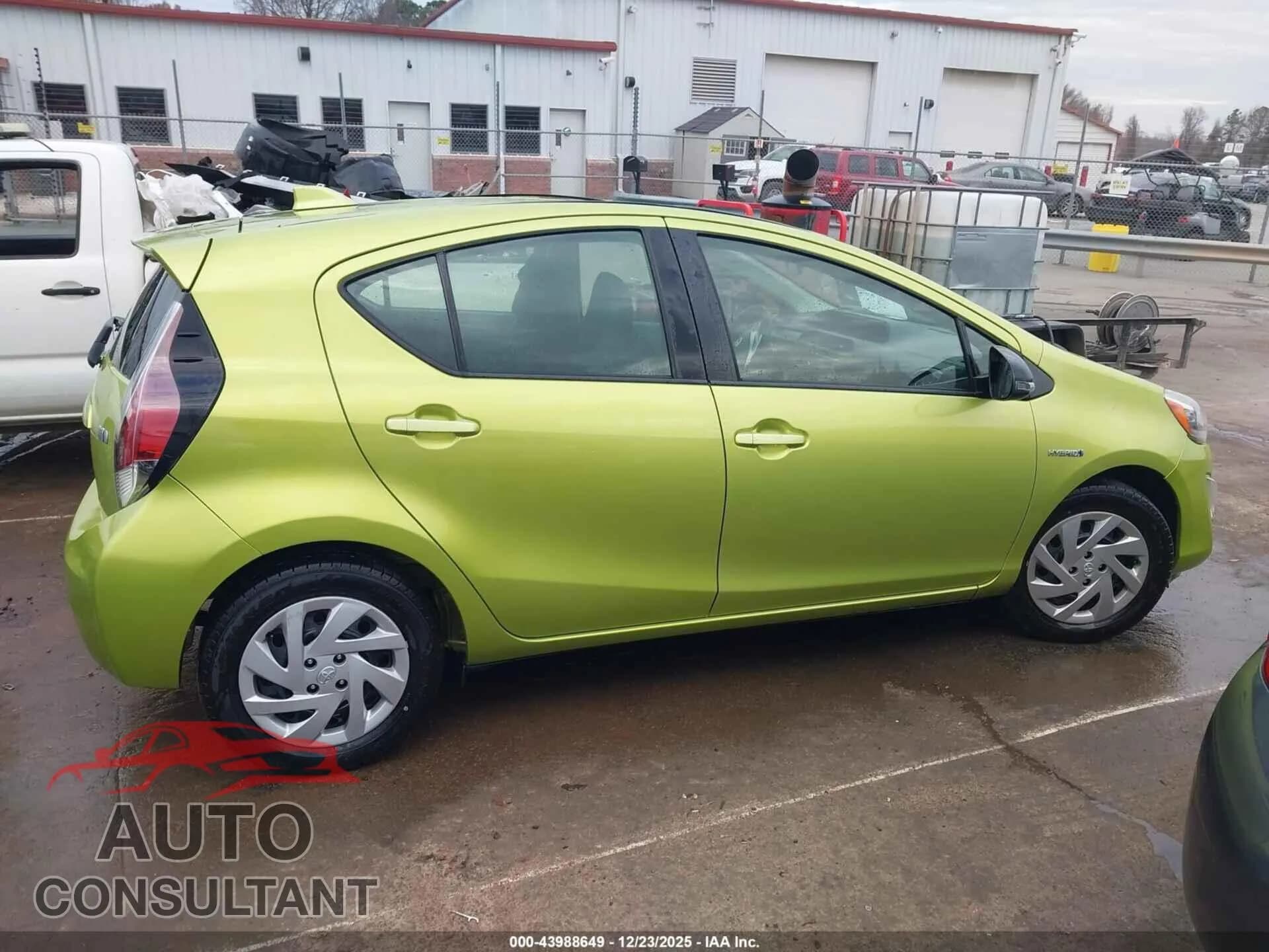 2015 TOYOTA PRIUS C Damaged VIN JTDKDTB37F1103649 – photo 13 2015 TOYOTA PRIUS C Damaged VIN JTDKDTB37F1103649 – photo 13