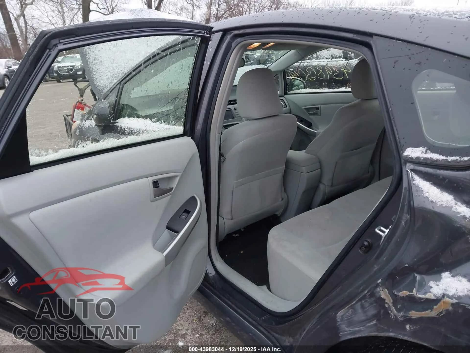 2013 TOYOTA PRIUS Damaged VIN JTDKN3DU8D5617955 – undercarriage 2013 TOYOTA PRIUS Damaged VIN JTDKN3DU8D5617955 – undercarriage