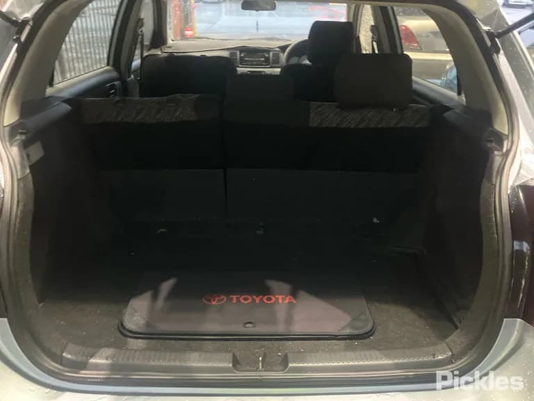 2005 Toyota Corolla Used VIN JTDKR23E100204971 – rear exterior 2005 Toyota Corolla Used VIN JTDKR23E100204971 – rear exterior
