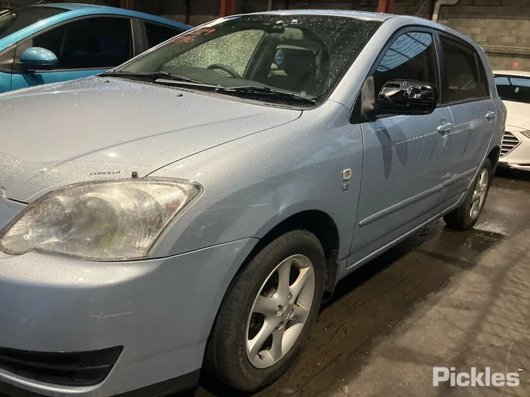2005 Toyota Corolla Used VIN JTDKR23E100204971 – exterior detail 2005 Toyota Corolla Used VIN JTDKR23E100204971 – exterior detail
