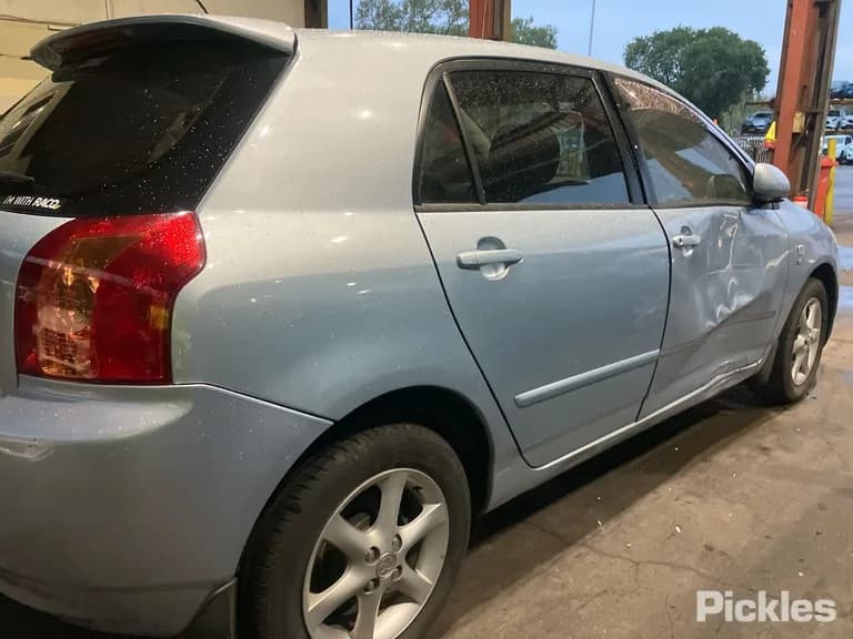 2005 Toyota Corolla Used VIN JTDKR23E100204971 – photo 19 2005 Toyota Corolla Used VIN JTDKR23E100204971 – photo 19
