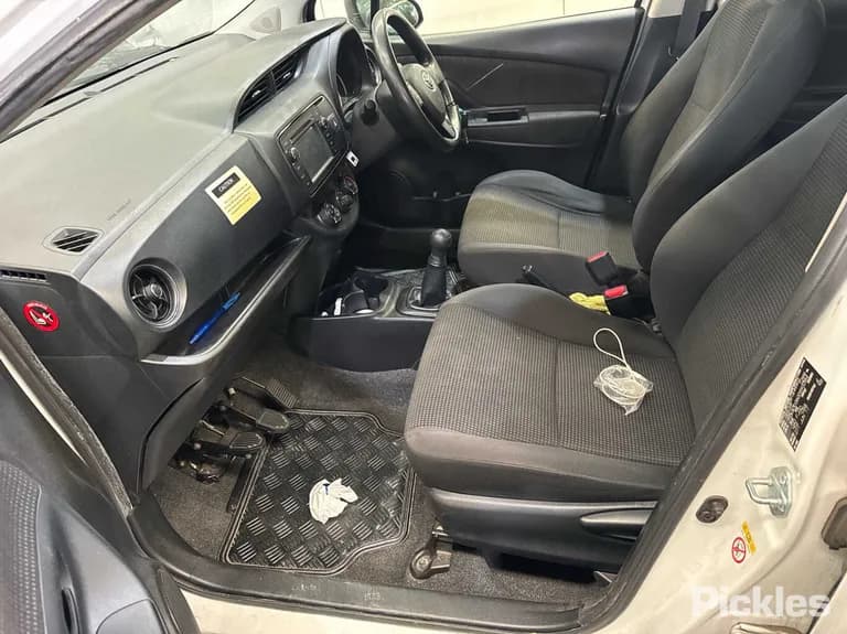 2017 Toyota Yaris Used VIN JTDKW3D360D593384 – front exterior 2017 Toyota Yaris Used VIN JTDKW3D360D593384 – front exterior