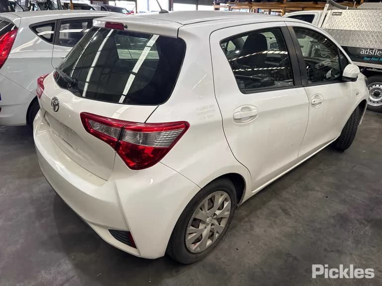 2017 Toyota Yaris Used VIN JTDKW3D360D593384 – engine bay 2017 Toyota Yaris Used VIN JTDKW3D360D593384 – engine bay