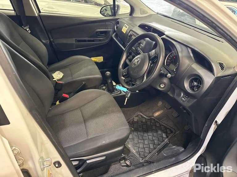 2017 Toyota Yaris Used VIN JTDKW3D360D593384 – trunk area 2017 Toyota Yaris Used VIN JTDKW3D360D593384 – trunk area