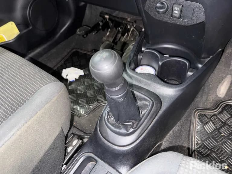 2017 Toyota Yaris Used VIN JTDKW3D360D593384 – photo 21 2017 Toyota Yaris Used VIN JTDKW3D360D593384 – photo 21