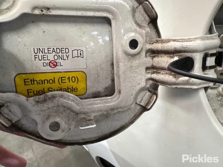 2017 Toyota Yaris Used VIN JTDKW3D360D593384 – photo 24 2017 Toyota Yaris Used VIN JTDKW3D360D593384 – photo 24