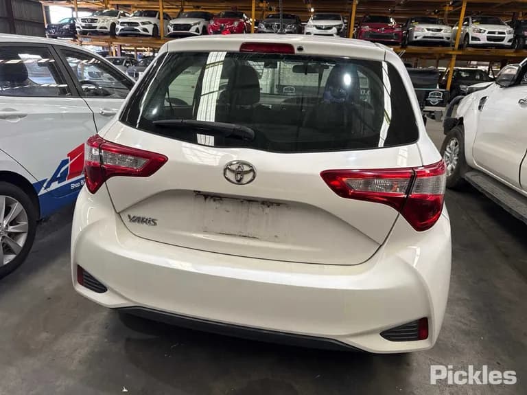 2017 Toyota Yaris Used VIN JTDKW3D360D593384 – photo 25 2017 Toyota Yaris Used VIN JTDKW3D360D593384 – photo 25