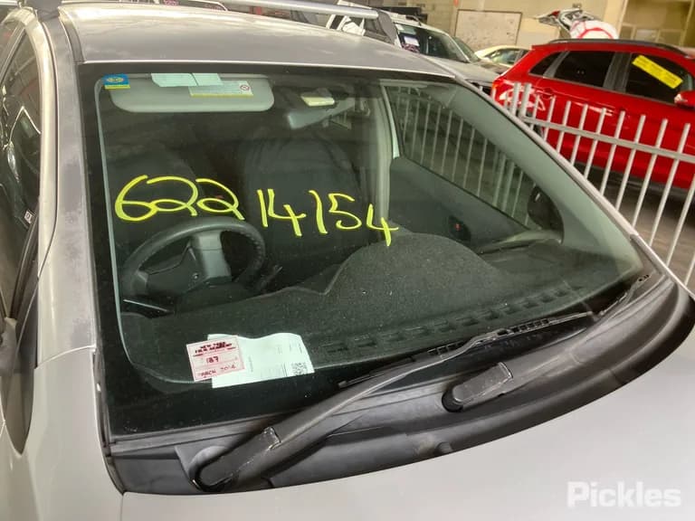 2010 Toyota Yaris Used VIN JTDKW923705156932 – photo 19 2010 Toyota Yaris Used VIN JTDKW923705156932 – photo 19