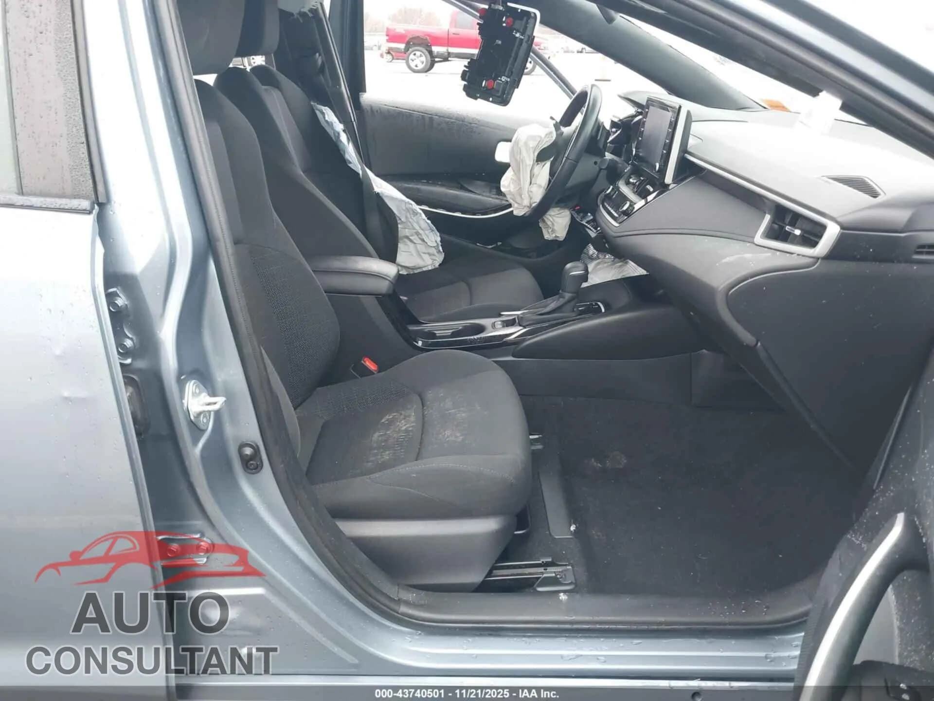 2021 TOYOTA COROLLA Damaged VIN JTDS4MCEXMJ075767 – interior seats 2021 TOYOTA COROLLA Damaged VIN JTDS4MCEXMJ075767 – interior seats
