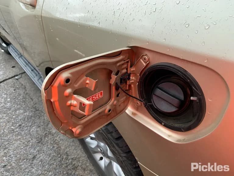 2010 Toyota Landcruiser Prado Used VIN JTEBH3FJX0K018119 – photo 22 2010 Toyota Landcruiser Prado Used VIN JTEBH3FJX0K018119 – photo 22